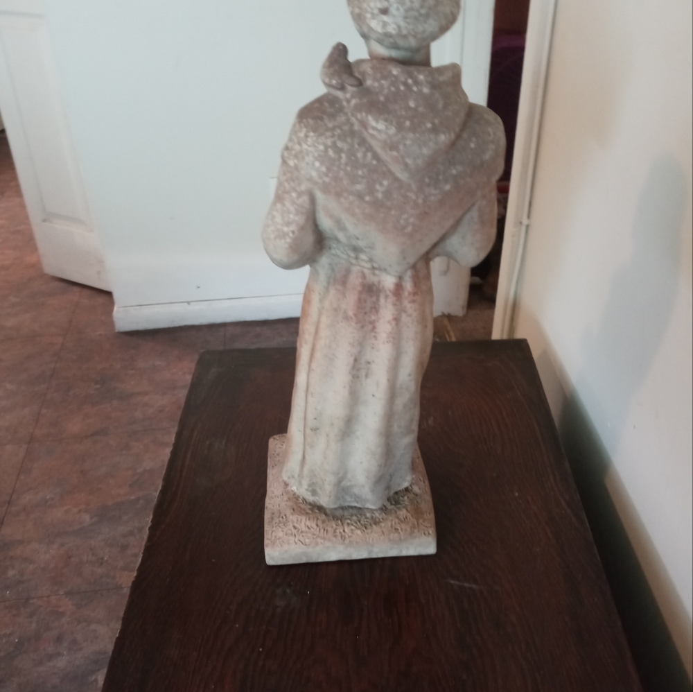 Rare gesseppi armani figurine.